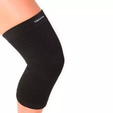 BACK ON TRACK Black Physio Knee Brace (110700)