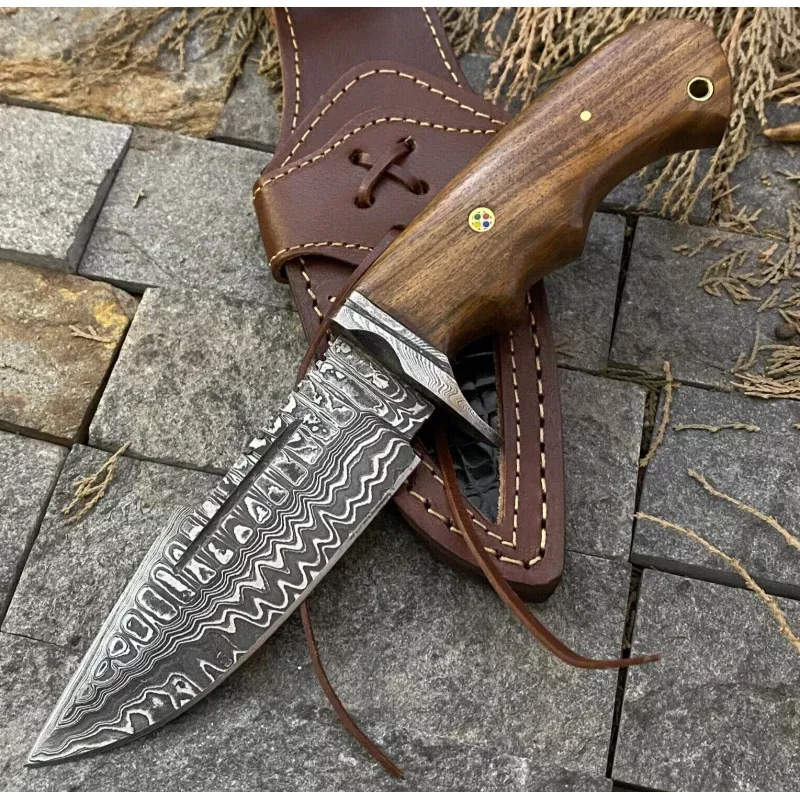Handmade Damascus Steel Hunting KnifeRosewood Handle & Damascus Guard + Leather Sheath