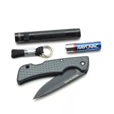 Maglite SJ3ATMK Solitaire LED Key Chain Flashlight & Gerber US1 Folding Knife Combo