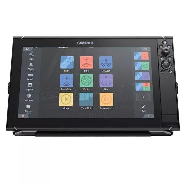 Simrad NSS16 evo3S with C-MAP US Enhanced Charts• 000-15404-001