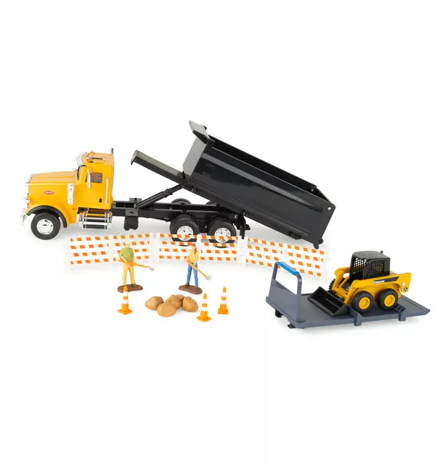 Tomy John Deere Switch ‘N Load Construction Playset – 1:32 Scale – 19 Piece Toy Set
