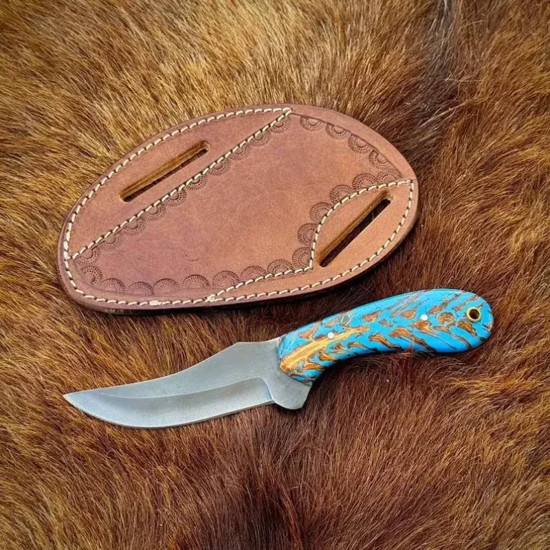Winter-Edition Custom Handmade Western KnifeD2 Steel Blade & Pine Cone Handle